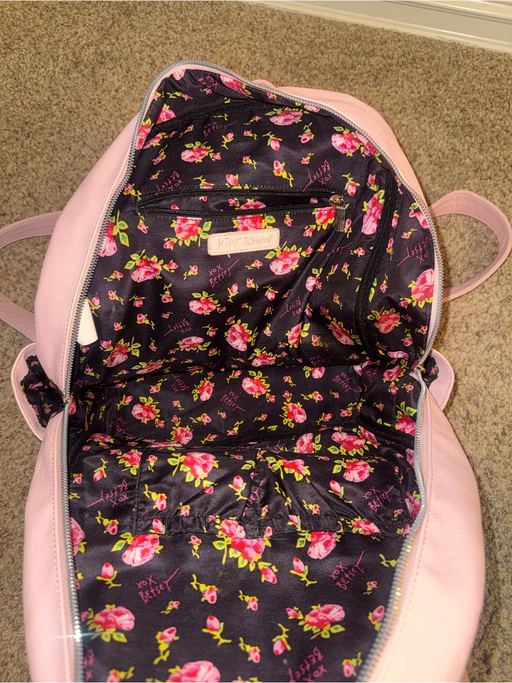 Betsey Johnson Pink Quilted Bow Backpack - Cute Heart Pattern Bag - Picture 5 of 5